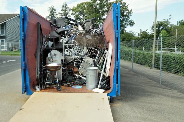 Best Commercial Cleanout Services  in Natchez, MS
